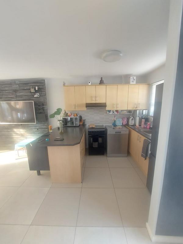 To Let 2 Bedroom Property for Rent in Milnerton Central Western Cape